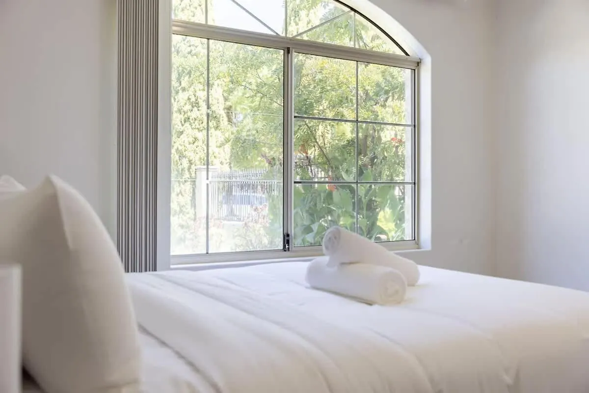 Holiday home East Vic Park Home Near Food Hub Perth Australia